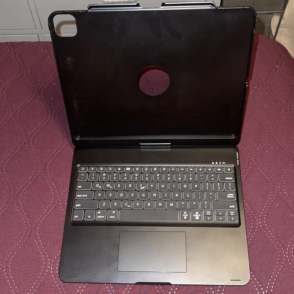 iPad Pro 12.9 inch keyboard case.